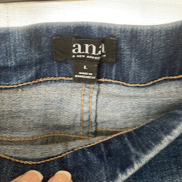 Ana pull-on jeans - Picture 4 of 4